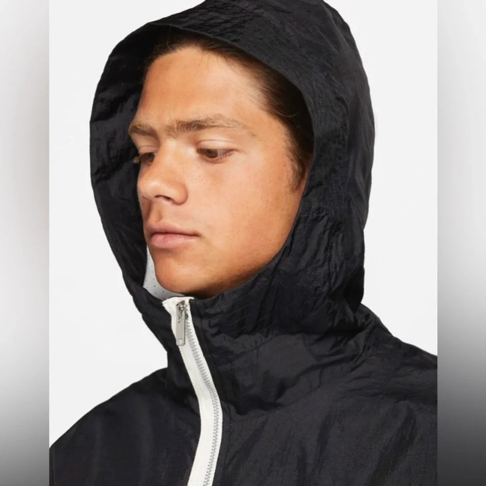 Nike Sportswear Style Essentials 1/2 zip Anorak Windbreaker Jacket DM6701-010